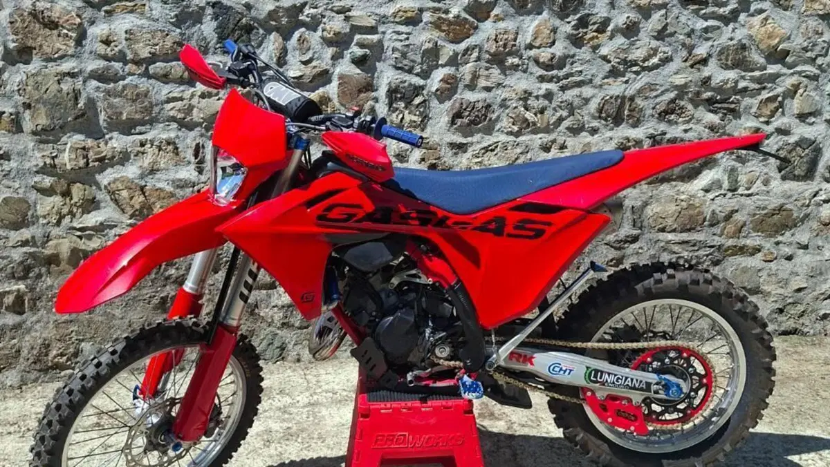 GASGAS EC 125 (2025) 