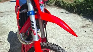 GASGAS EC 125 (2025)  (9)