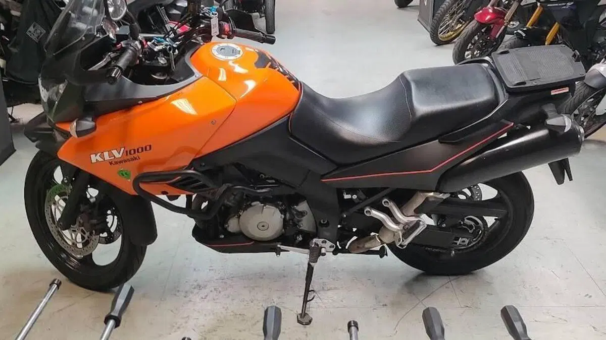 Kawasaki KLV 1000  (6)