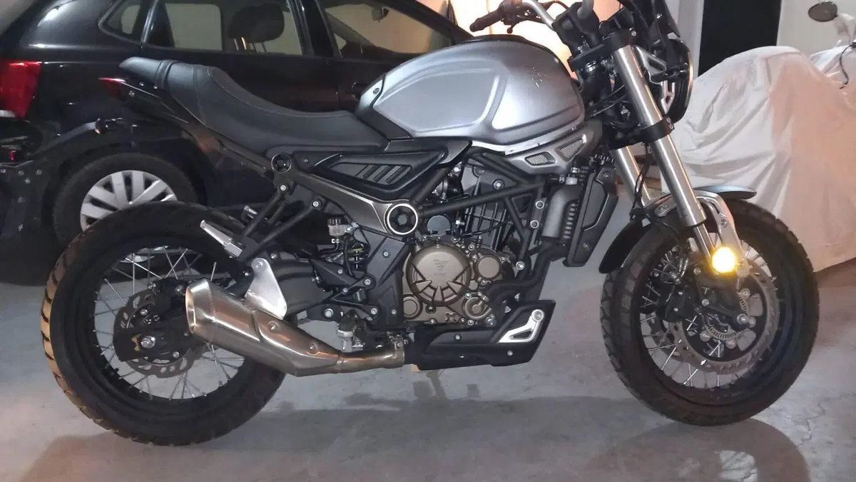Voge Trofeo 300AC (2021 - 26) 