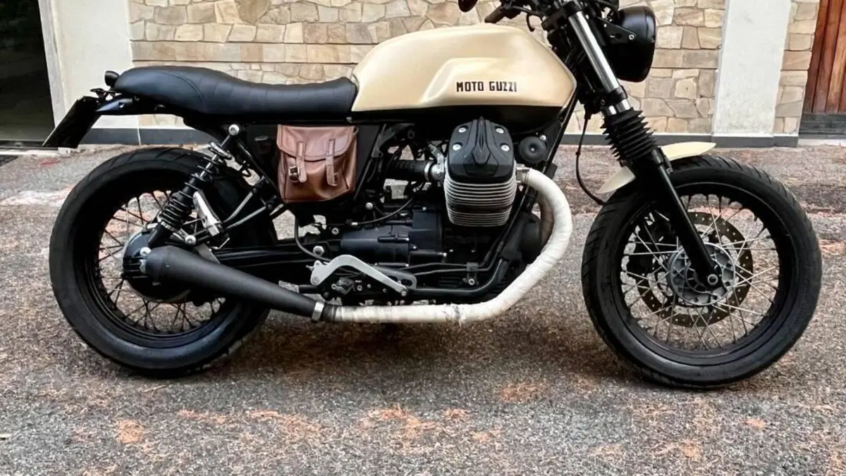 Moto Guzzi V7 II Special (2015 - 17) 