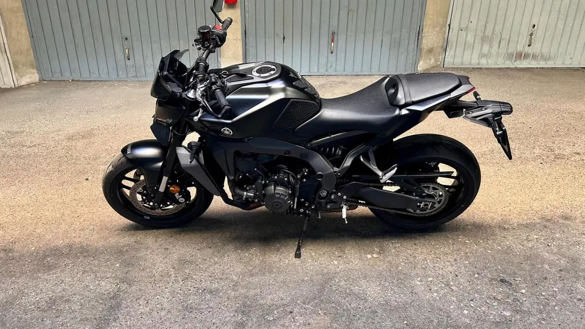 Yamaha MT-09 (2024 - 26)  (2)