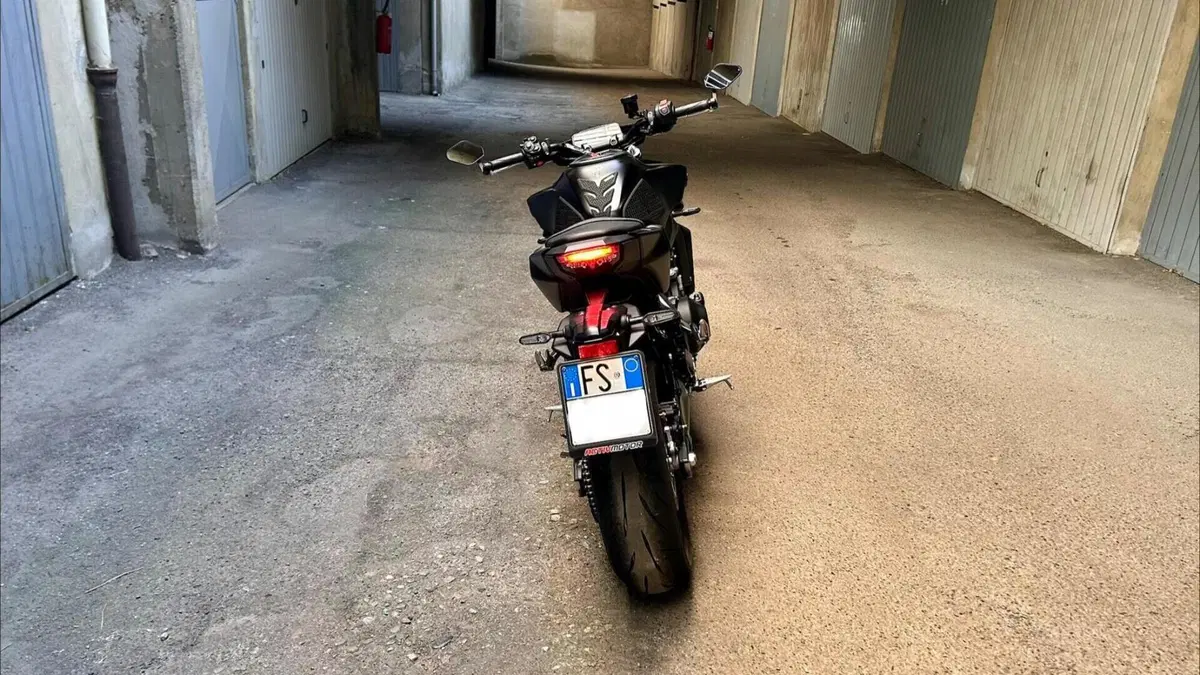 Yamaha MT-09 (2024 - 26)  (5)