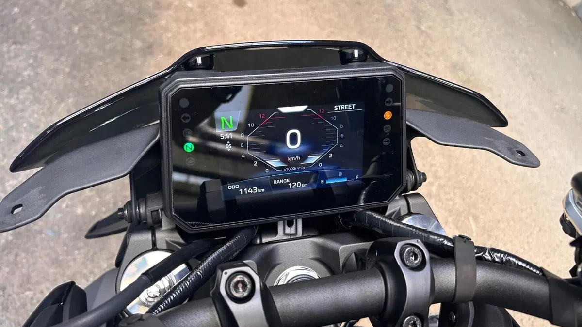 Yamaha MT-09 (2024 - 26)  (6)