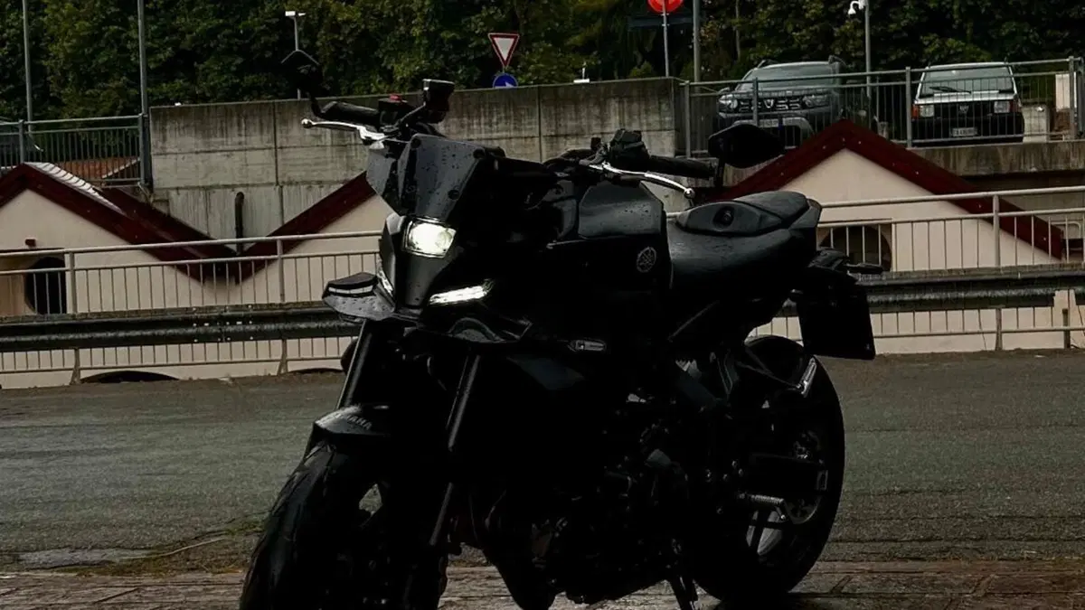 Yamaha MT-09 (2024 - 26)  (8)