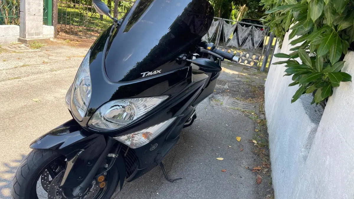Yamaha T-Max 500 (2008 - 12)  (3)