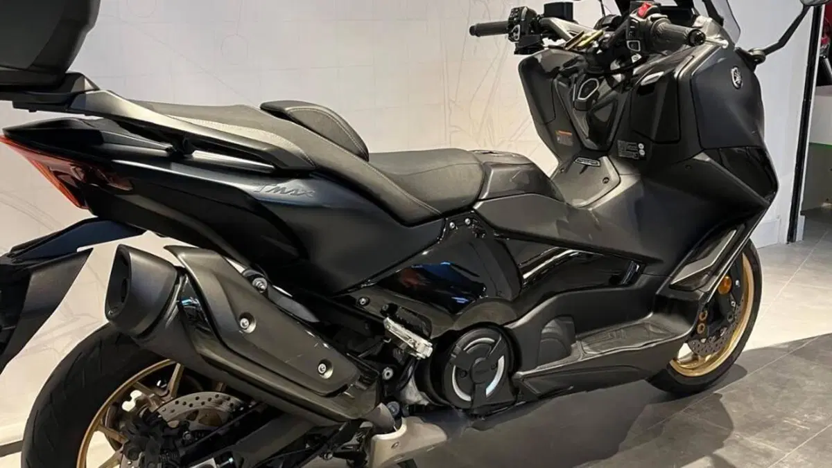 Yamaha T-Max 560 (2022 - 24)  (3)
