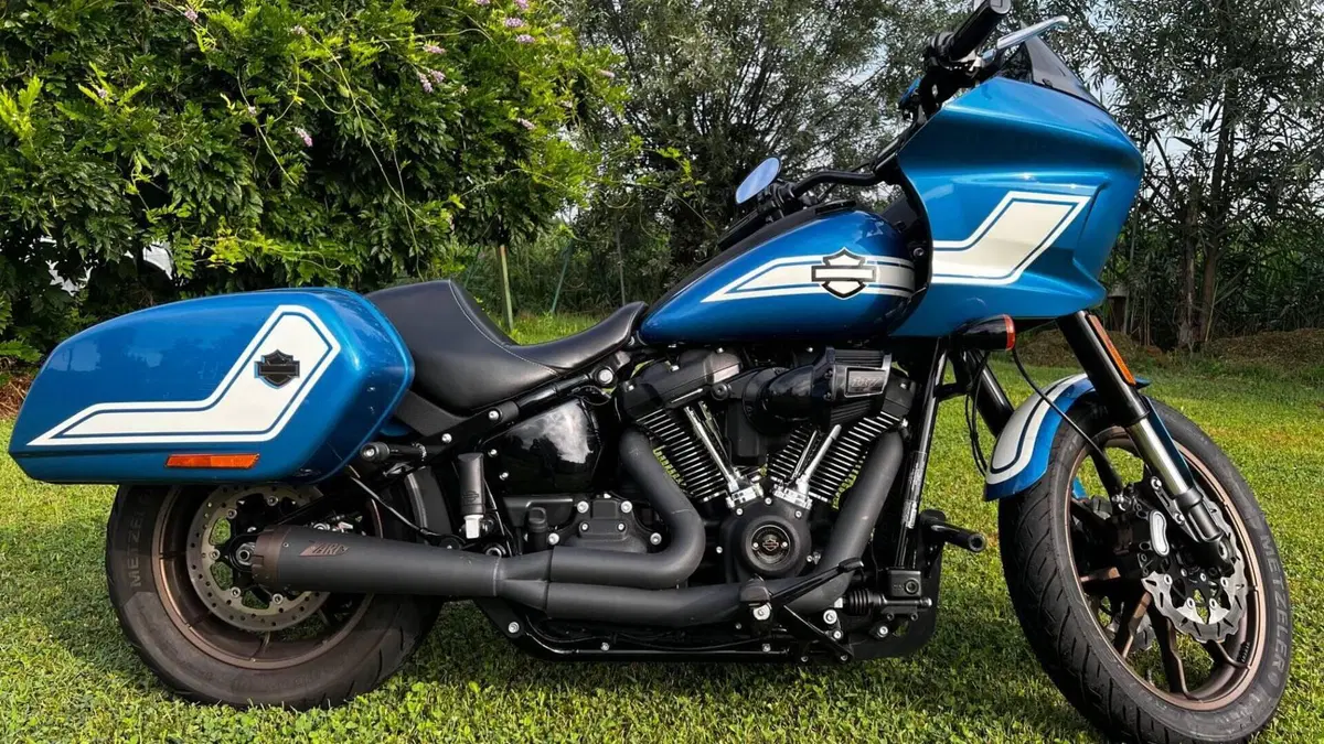 Harley-Davidson Low Rider ST Fast Johnnie Enthusiast (2023) 