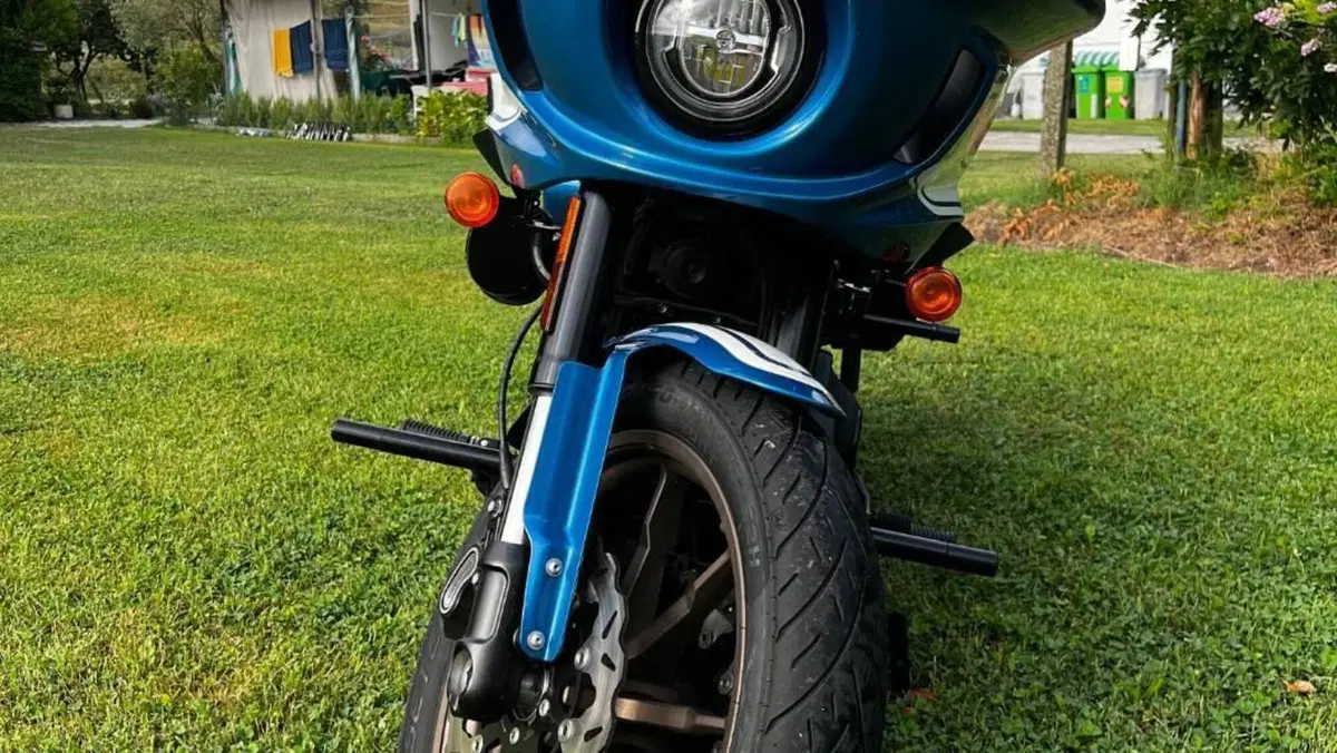 Harley-Davidson Low Rider ST Fast Johnnie Enthusiast (2023)  (2)