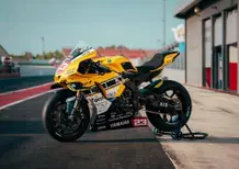 Dunlop CIV 2026, Racing Night: ecco le Yamaha R1 SBK che celebrano Kenny Roberts con l'iconica livrea gialla [GALLERY]