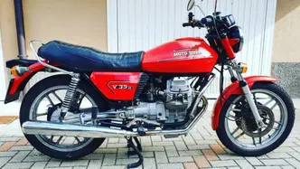 Moto Guzzi V35 II epoca
