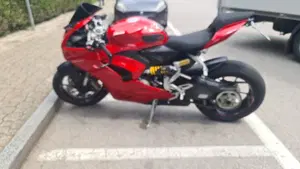Ducati Panigale V2 955 (2020)  (2)