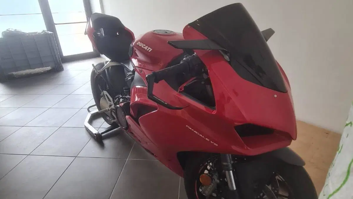 Ducati Panigale V2 955 (2020)  (6)