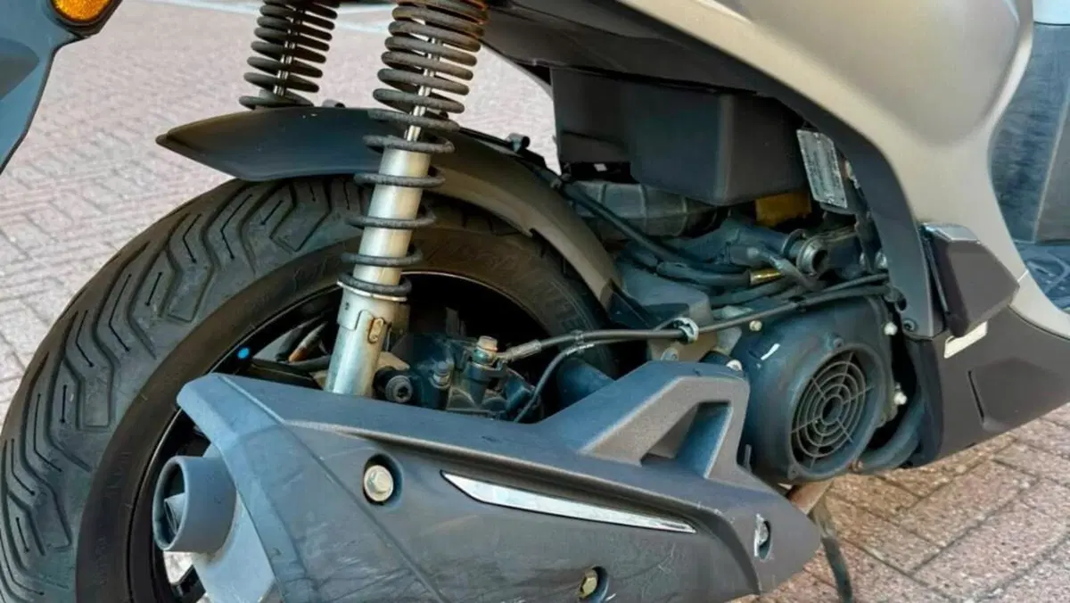 Kymco People 150i S (2018 - 20)  (3)