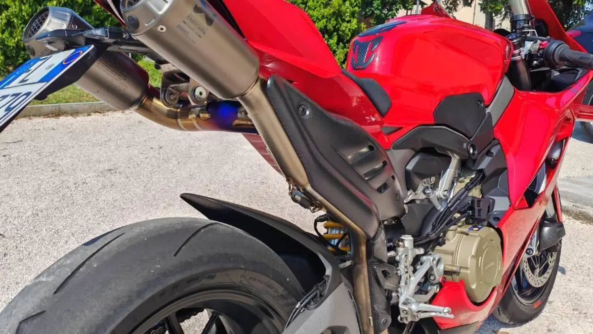 Ducati Panigale V4 (2025 - 26)  (4)