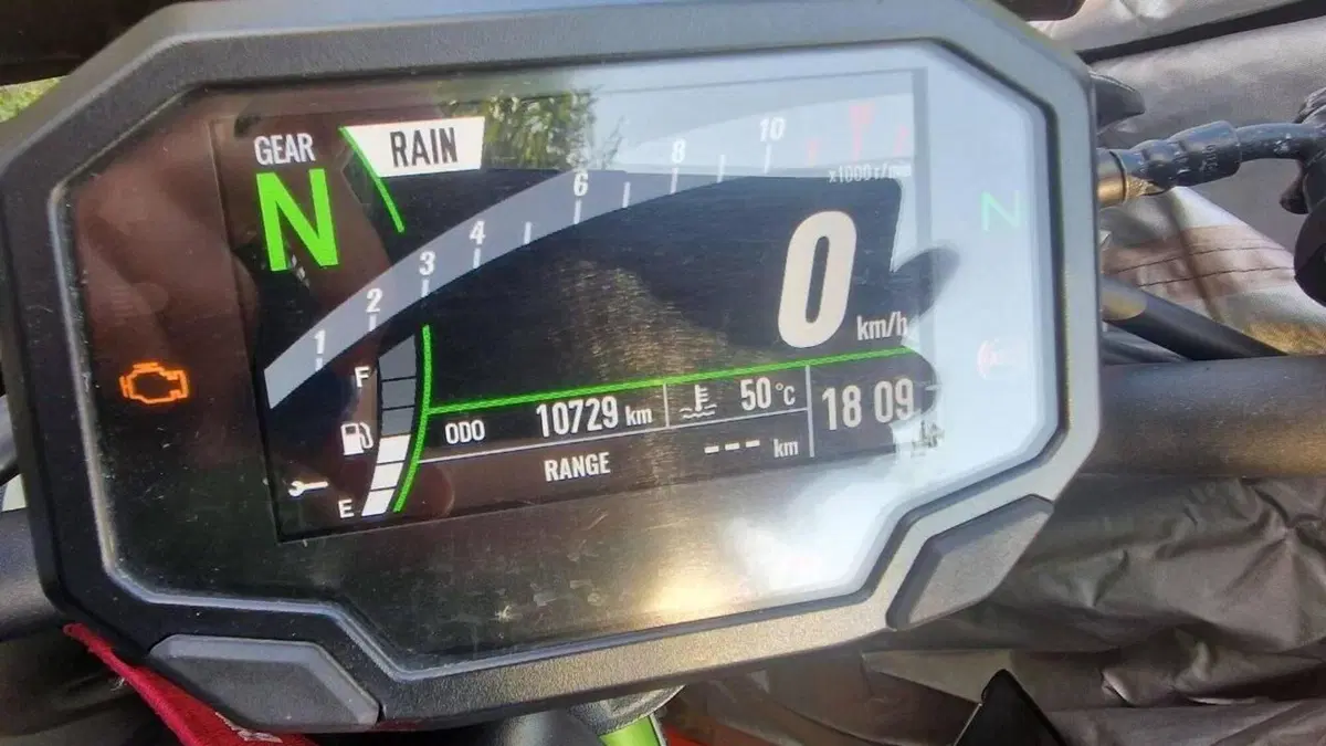 Kawasaki Z 900 Performance (2020)  (7)