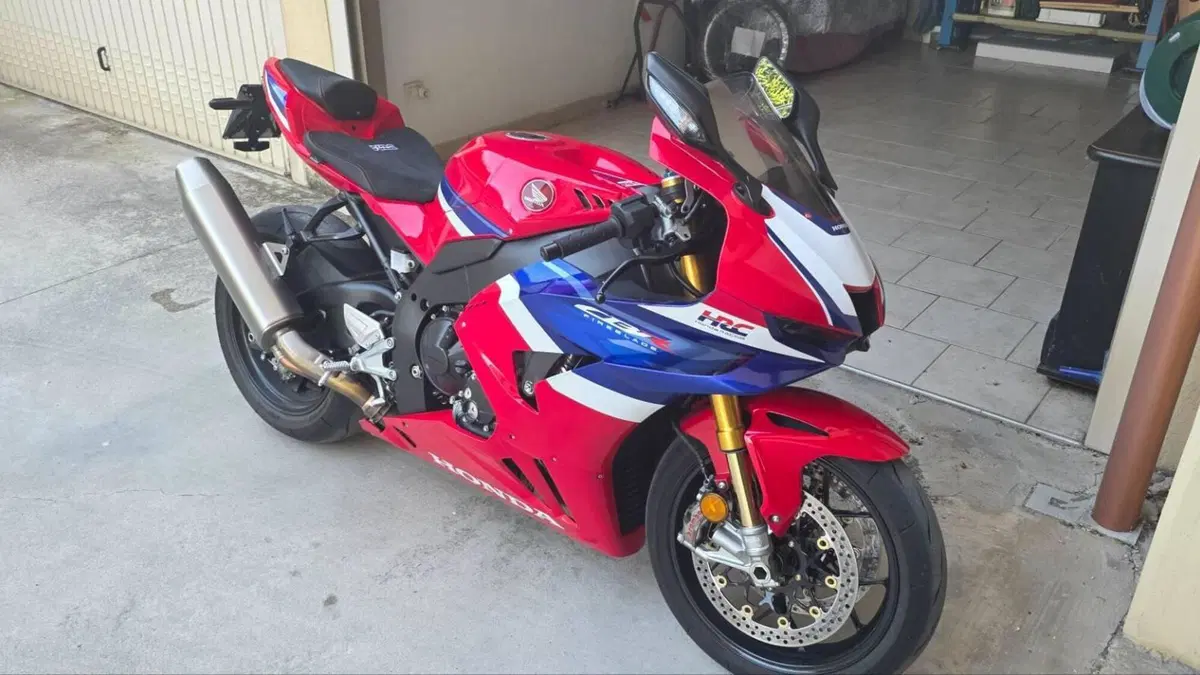 Honda CBR 1000 RR-R Fireblade SP (2024 - 26)  (3)
