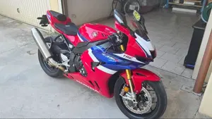Honda CBR 1000 RR-R Fireblade SP (2024 - 26)  (3)