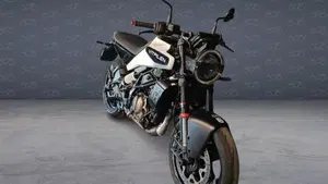 Husqvarna Svartpilen 125 (2024 - 26)  (4)