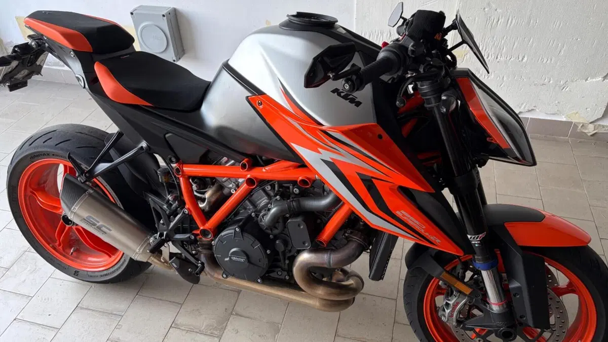 KTM 1290 Super Duke R EVO (2022 - 23)  (2)