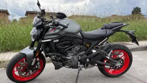 Ducati Monster 937 + (2021 - 25) 