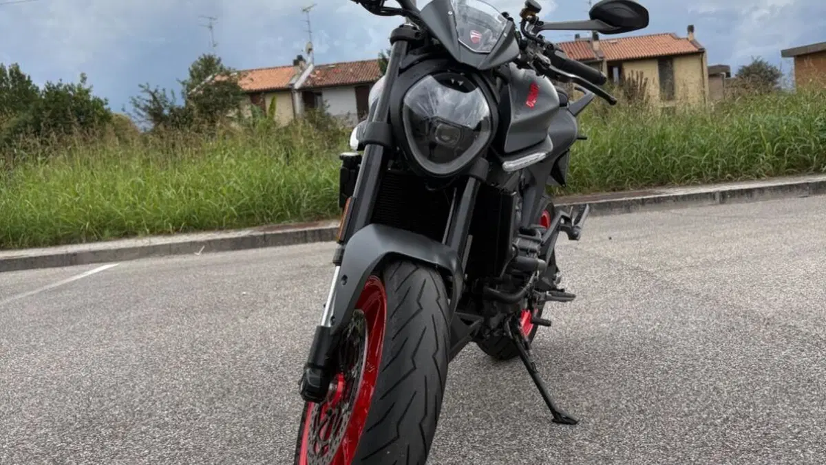 Ducati Monster 937 + (2021 - 25)  (5)