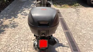Aprilia Scarabeo 50 (2007 - 08)  (4)