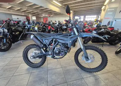 Betamotor RR 125 4T Motard T (2025 - 26) - Annuncio 10075670