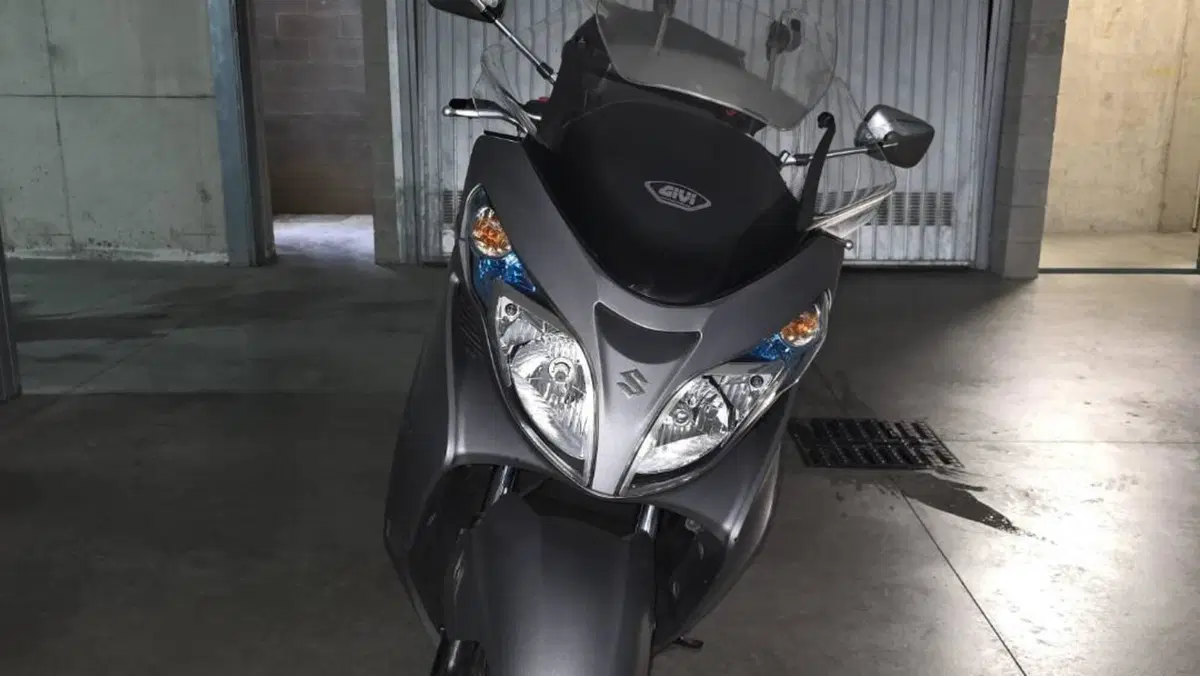 Suzuki Burgman AN 400 (2008 - 13)  (2)