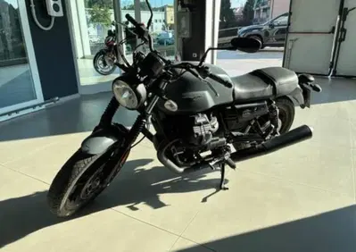 Moto Guzzi V7 III Stone (2017 - 20) - Annuncio 10075705