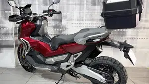 Honda X-ADV 750 (2018 - 20)  (2)
