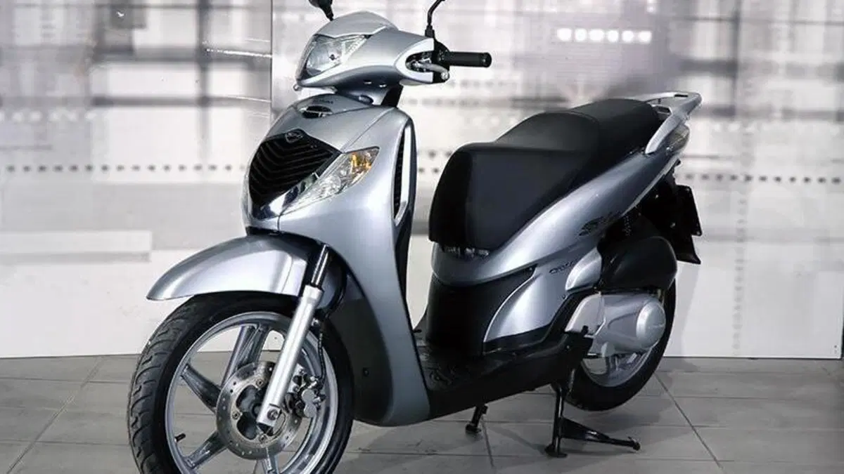 Honda SH 150i (2005 - 08)  (6)