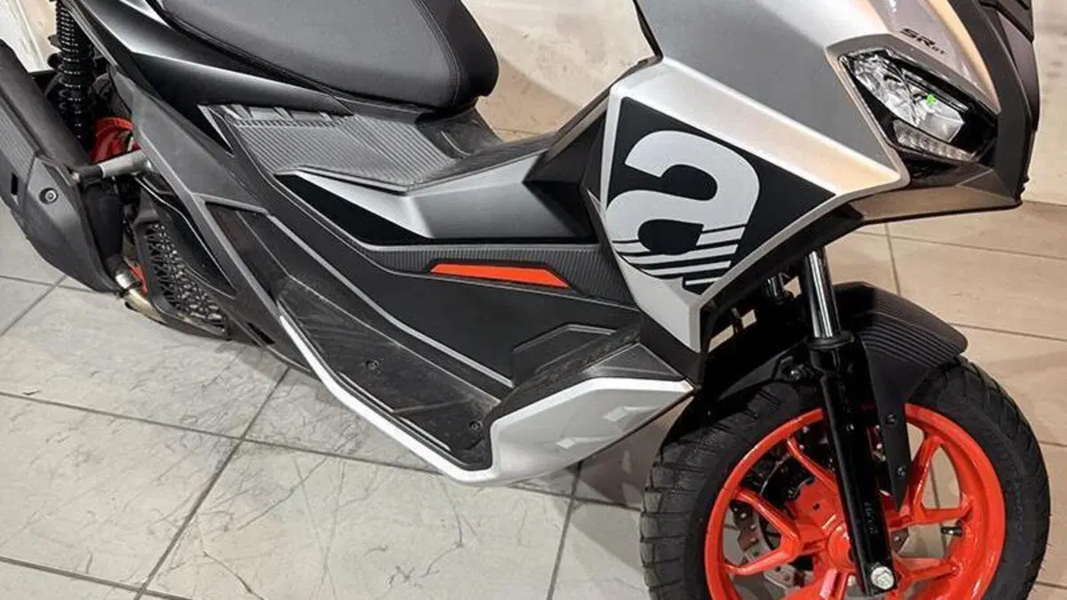 Aprilia SR GT 200 (2022 - 24)  (2)