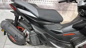 Aprilia SR GT 200 (2022 - 24)  (7)