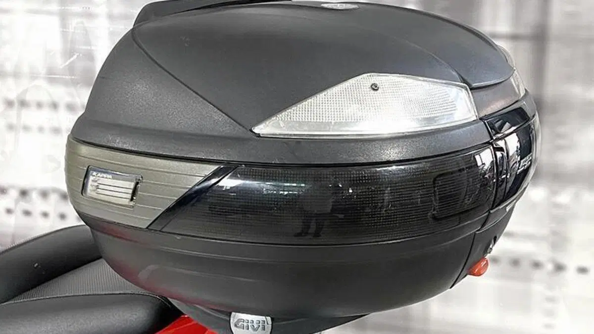 Gilera Nexus 500  (8)