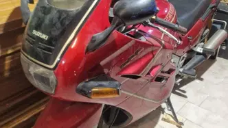 Suzuki GSX 1100 F epoca