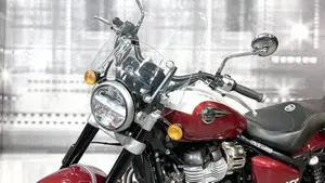 Royal Enfield Super Meteor 650 (2023 - 26)  (4)