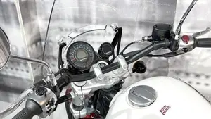 Royal Enfield Super Meteor 650 (2023 - 26)  (6)