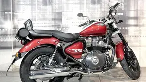 Royal Enfield Super Meteor 650 (2023 - 26)  (8)