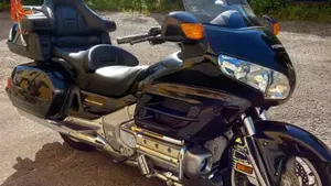 Honda GL 1800 Gold Wing (2007 - 11)  (2)