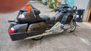 Honda GL 1800 Gold Wing (2007 - 11)  (3)