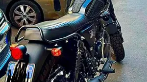 Archive Motorcycle AM 125 Blackpearl (2025 - 26) 