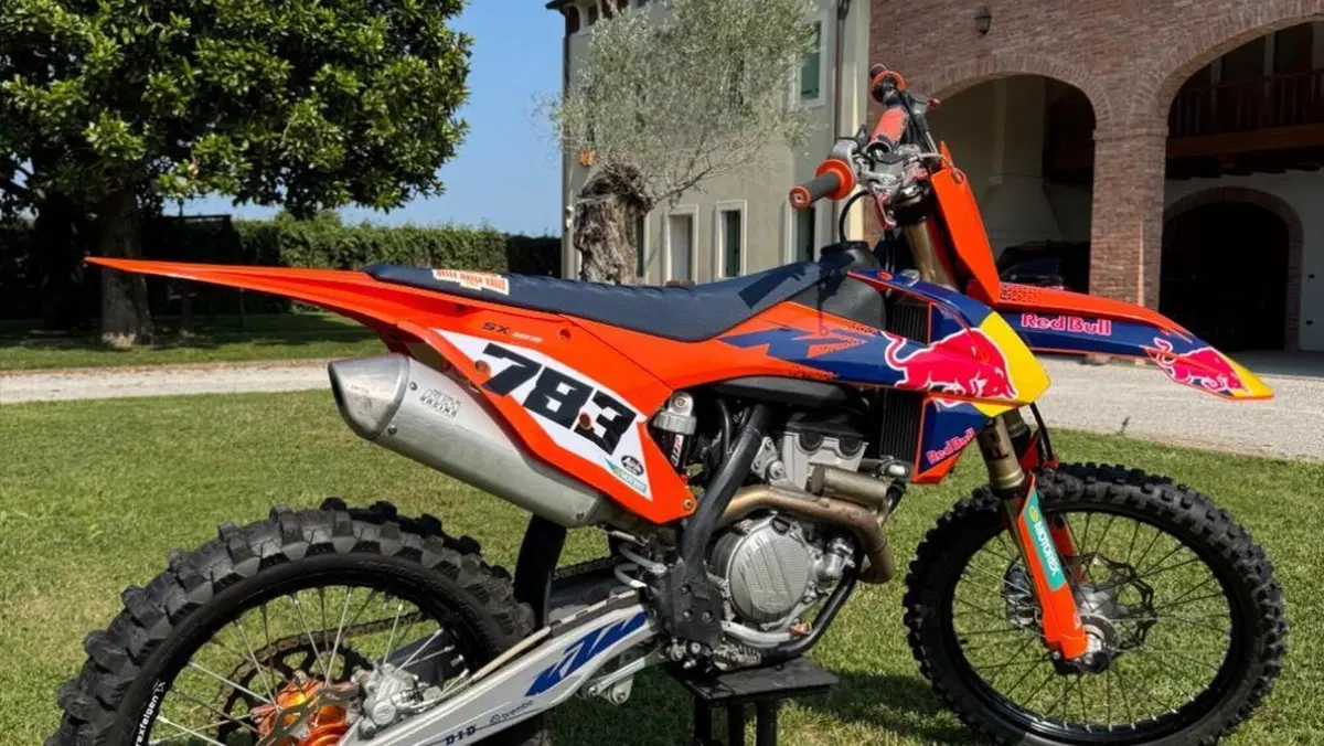 KTM 250 SX-F (2017)  (4)