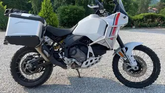 Ducati DesertX (2022 - 25) usata