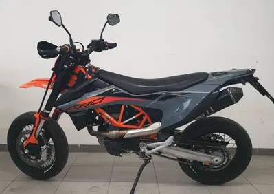KTM 690 SMC R (2021 - 22) - Annuncio 10075813