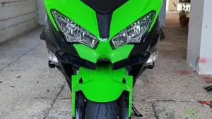 Kawasaki Ninja 400 KRT (2018) 