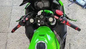 Kawasaki Ninja 400 KRT (2018)  (5)