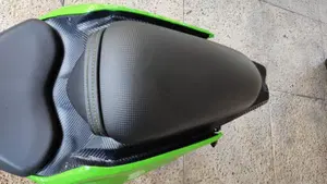 Kawasaki Ninja 400 KRT (2018)  (11)