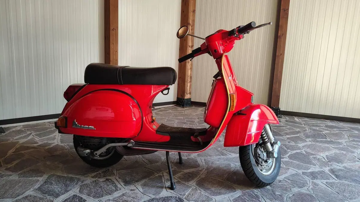 Piaggio Vespa 125 PX  (2)