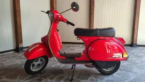 Piaggio Vespa 125 PX  (3)